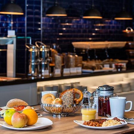 Premier Inn Wolfsburg City Centre Екстер'єр фото