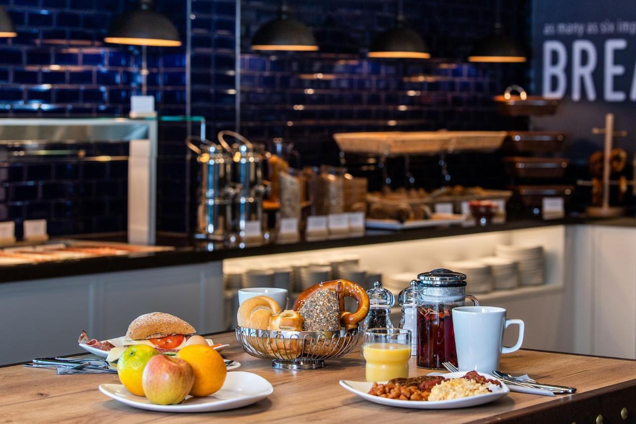 Premier Inn Wolfsburg City Centre Екстер'єр фото